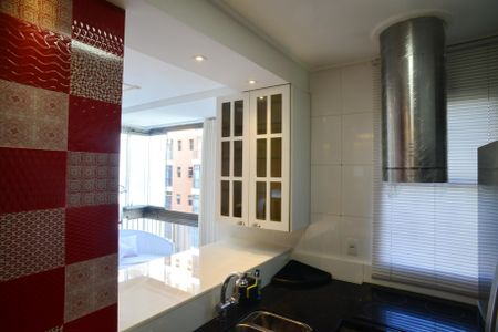 Apartamento para alugar com 70m², 2 quartos e 2 vagasCozinha