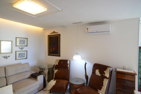 Apartamento para alugar com 70m², 2 quartos e 2 vagasSala