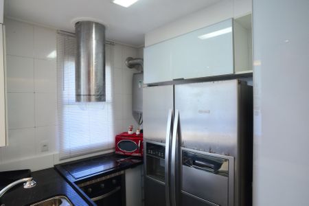 Apartamento para alugar com 70m², 2 quartos e 2 vagasCozinha