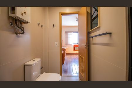 Apartamento à venda com 270m², 3 quartos e 2 vagasBanheiro da Suíte 2