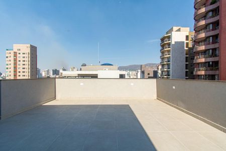 Apartamento à venda com 119m², 1 quarto e 2 vagasCobertura