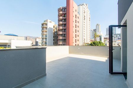 Apartamento à venda com 119m², 1 quarto e 2 vagasCobertura