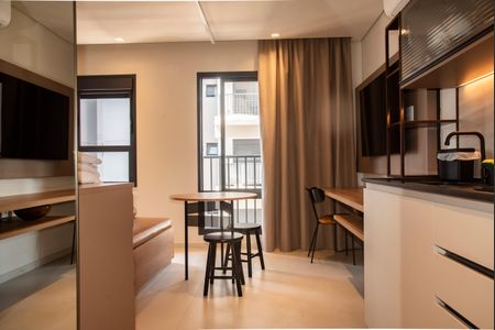 Studio de kitnet/studio para alugar com 1 quarto, 27m² em Mirandópolis, São Paulo