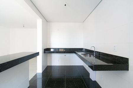 Apartamento à venda com 83m², 3 quartos e 2 vagas Apartamento à venda com 83m², 3 quartos e 2 vagasCozinha e Área de Serviço