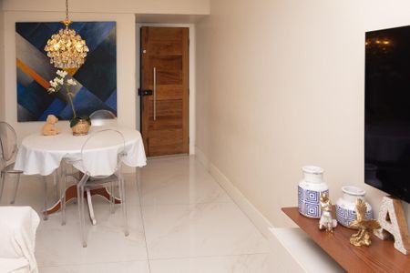 Apartamento para alugar com 62m², 2 quartos e 1 vagaSala