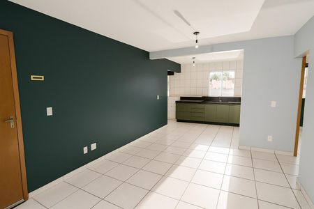 Sala de apartamento para alugar com 2 quartos, 81m² em Setor dos Afonsos, Goiânia