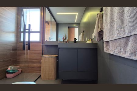 Apartamento à venda com 128m², 3 quartos e 3 vagasBanheiro da suíte 3