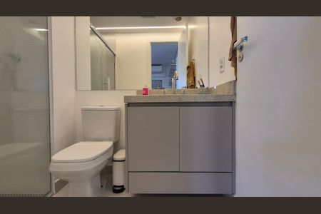 Apartamento à venda com 128m², 3 quartos e 3 vagasBanheiro da suíte