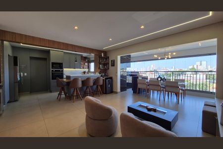 Sala de apartamento à venda com 3 quartos, 128m² em Vila Gilda, Santo André