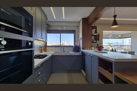 Apartamento à venda com 128m², 3 quartos e 3 vagasCozinha