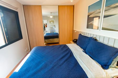 Apartamento à venda com 68m², 2 quartos e 2 vagasSuíte 2 - armários