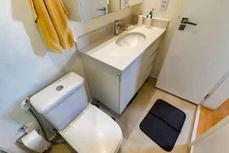 Apartamento à venda com 68m², 2 quartos e 2 vagasBanheiro da Suíte 2