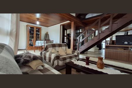 Sala 1 de casa para alugar com 7 quartos, 350m² em Barra da Lagoa, Florianópolis