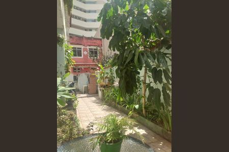 Casa à venda com 180m², 6 quartos e 1 vaga Casa à venda com 180m², 6 quartos e 1 vagaQuintal