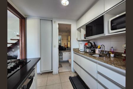 Apartamento à venda com 92m², 2 quartos e 1 vagaCozinha 