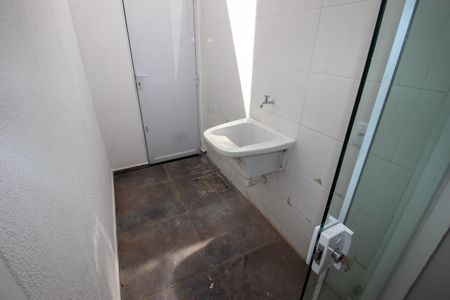 Casa de condomínio para alugar com 59m², 2 quartos e 1 vagaÁrea de Serviço