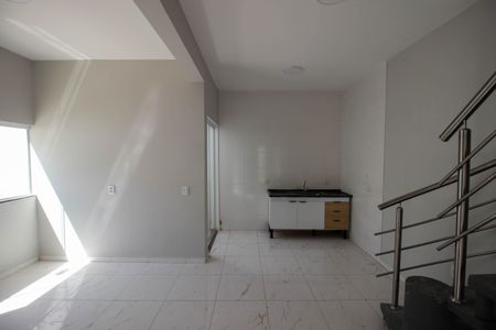 Sala de casa de condomínio para alugar com 2 quartos, 59m² em Aparecidinha, Sorocaba