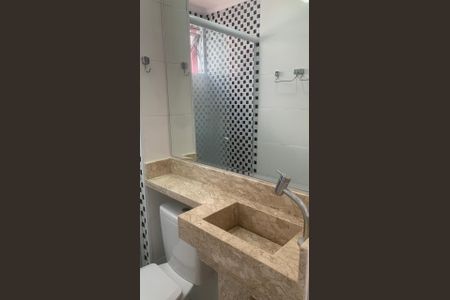 Banheiro de apartamento à venda com 2 quartos, 50m² em Itaquera, São Paulo