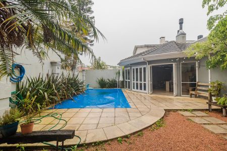 Casa à venda com 330m², 4 quartos e 4 vagas Casa à venda com 330m², 4 quartos e 4 vagasÁrea Externa