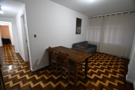 Apartamento à venda com 105m², 3 quartos e sem vagaSala
