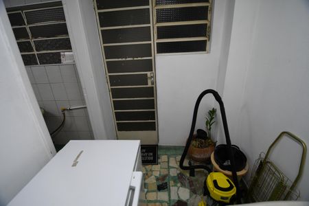 Apartamento à venda com 105m², 3 quartos e sem vagaÁrea de Serviço