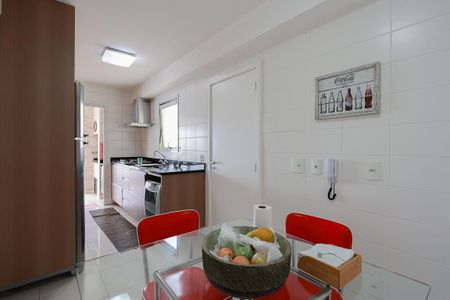 Apartamento à venda com 145m², 3 quartos e 2 vagasCozinha