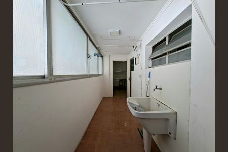 Apartamento à venda com 105m², 3 quartos e 1 vagaÁrea de Serviço