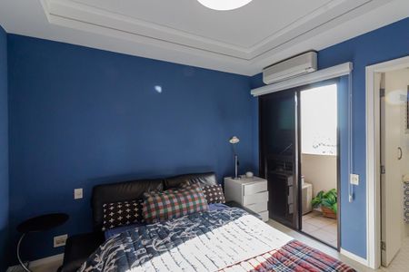 Apartamento à venda com 156m², 3 quartos e 2 vagas Apartamento à venda com 156m², 3 quartos e 2 vagasSuíte