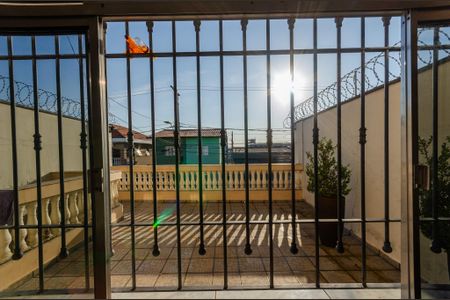 Vista da Sala de casa para alugar com 3 quartos, 181m² em Vila Serralheiro, São Paulo