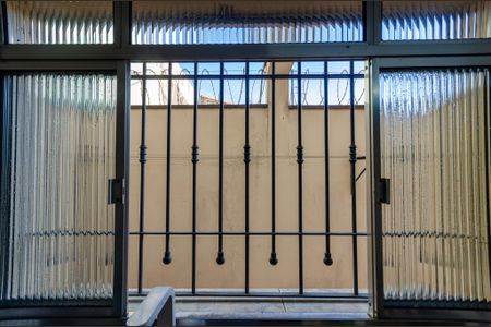 Cozinha de casa para alugar com 3 quartos, 181m² em Vila Serralheiro, São Paulo