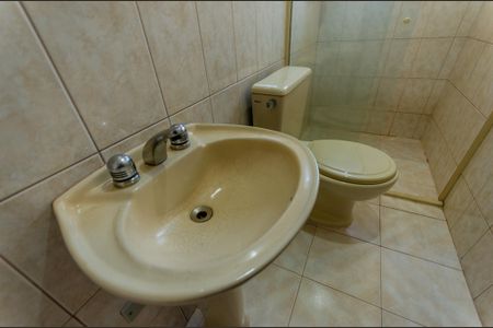 Casa para alugar com 181m², 3 quartos e 2 vagas Casa para alugar com 181m², 3 quartos e 2 vagasBanheiro