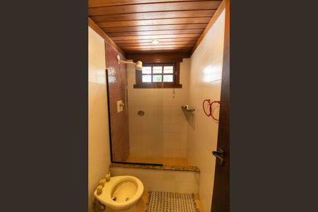 Casa de condomínio à venda com 210m², 4 quartos e 2 vagasBanheiro Social