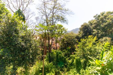 Casa de condomínio à venda com 210m², 4 quartos e 2 vagasVista do Quarto 3