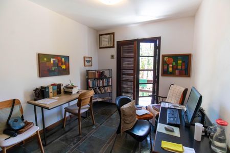 Casa de condomínio à venda com 210m², 4 quartos e 2 vagasQuarto 3