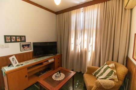 Casa de condomínio à venda com 210m², 4 quartos e 2 vagasQuarto 1