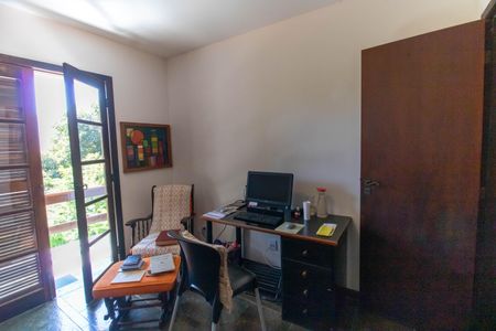 Casa de condomínio à venda com 210m², 4 quartos e 2 vagasQuarto 3