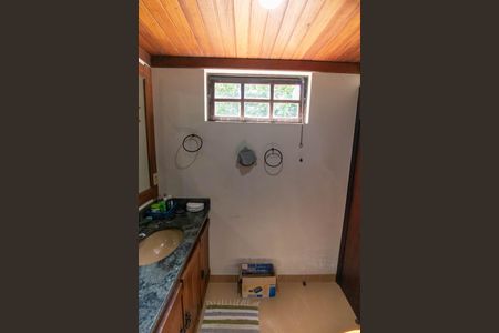 Casa de condomínio à venda com 210m², 4 quartos e 2 vagasBanheiro da Suíte