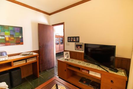 Casa de condomínio à venda com 210m², 4 quartos e 2 vagasQuarto 1