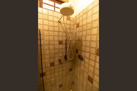 Casa de condomínio à venda com 210m², 4 quartos e 2 vagasBanheiro Social 2