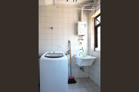 Apartamento para alugar com 77m², 2 quartos e 1 vaga Apartamento para alugar com 77m², 2 quartos e 1 vagaCozinha e Área de Serviço