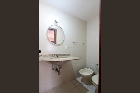 Apartamento para alugar com 77m², 2 quartos e 1 vaga Apartamento para alugar com 77m², 2 quartos e 1 vagaSuíte