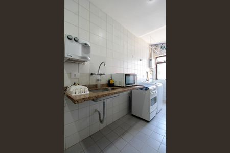 Apartamento para alugar com 77m², 2 quartos e 1 vaga Apartamento para alugar com 77m², 2 quartos e 1 vagaCozinha e Área de Serviço