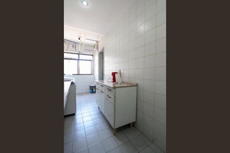 Apartamento para alugar com 77m², 2 quartos e 1 vaga Apartamento para alugar com 77m², 2 quartos e 1 vagaCozinha e Área de Serviço