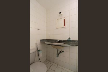 Apartamento para alugar com 77m², 2 quartos e 1 vaga Apartamento para alugar com 77m², 2 quartos e 1 vagaBanheiro Social
