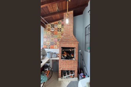 Casa à venda com 230m², 3 quartos e 5 vagas Casa à venda com 230m², 3 quartos e 5 vagasArea de Serviço