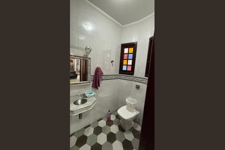 Casa à venda com 230m², 3 quartos e 5 vagas Casa à venda com 230m², 3 quartos e 5 vagasLavabo