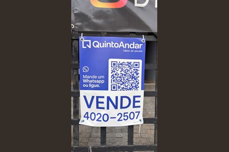 Casa à venda com 230m², 3 quartos e 5 vagas Casa à venda com 230m², 3 quartos e 5 vagasPlaca