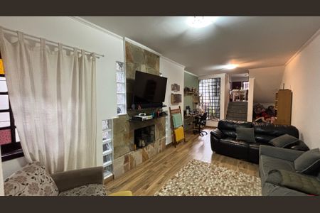 Sala de casa para alugar com 3 quartos, 230m² em Vila Pires, Santo André