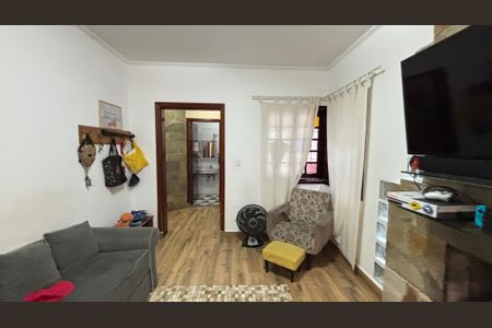 Sala de casa para alugar com 3 quartos, 230m² em Vila Pires, Santo André
