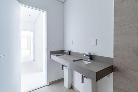 Apartamento à venda com 134m², 2 quartos e 2 vagasSuite 01 - Banheiro